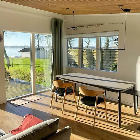 Sommerhus Med Privat Badebro Ved Sunds So *