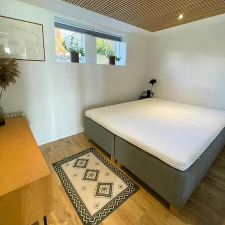 Sommerhus Med Privat Badebro Ved Sunds So بيت للعطل